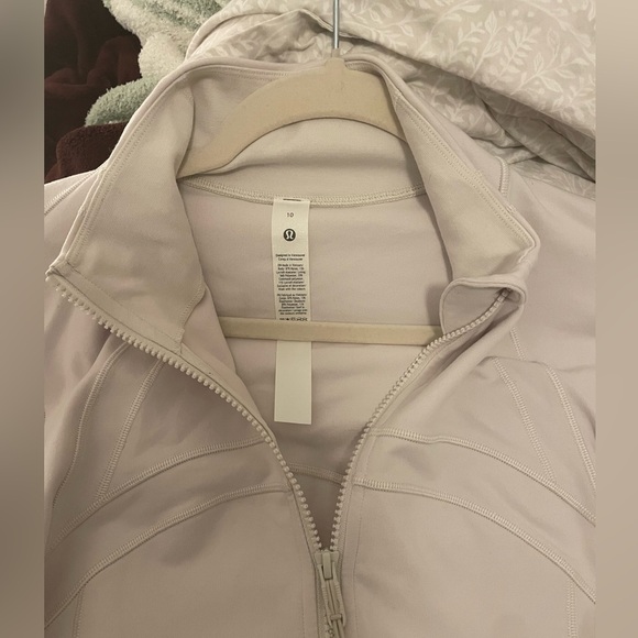 Lululemon- define jacket Nulu- bone - Picture 4 of 4